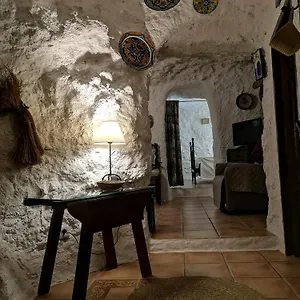 https://cueva-el-parral.es-andalucia.com